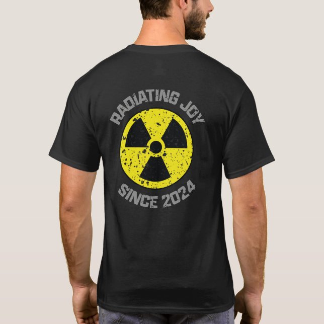 T-shirt Symbole de radiation rayonnant Joie depuis 2024 Gr (Dos)