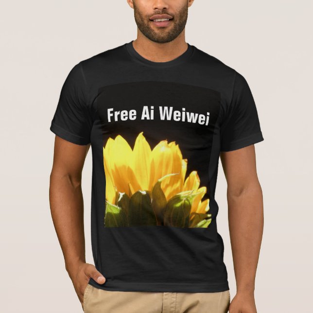 T-shirt "T-shirts de tournesol d'AI Weiwei libre" (Devant)