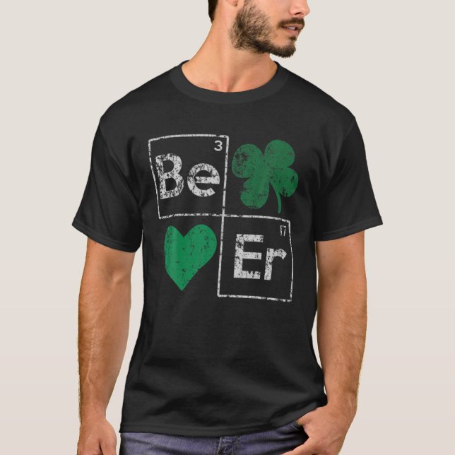 T-shirt Table d'éléments d'amour du Shamrock de la bière J (Devant)