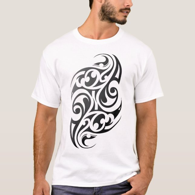 T-shirt Tatouage tribal maori traditionnel. Art sur (Devant)