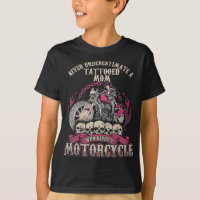 Tattoo Mom Biker ne sous-estime jamais la moto