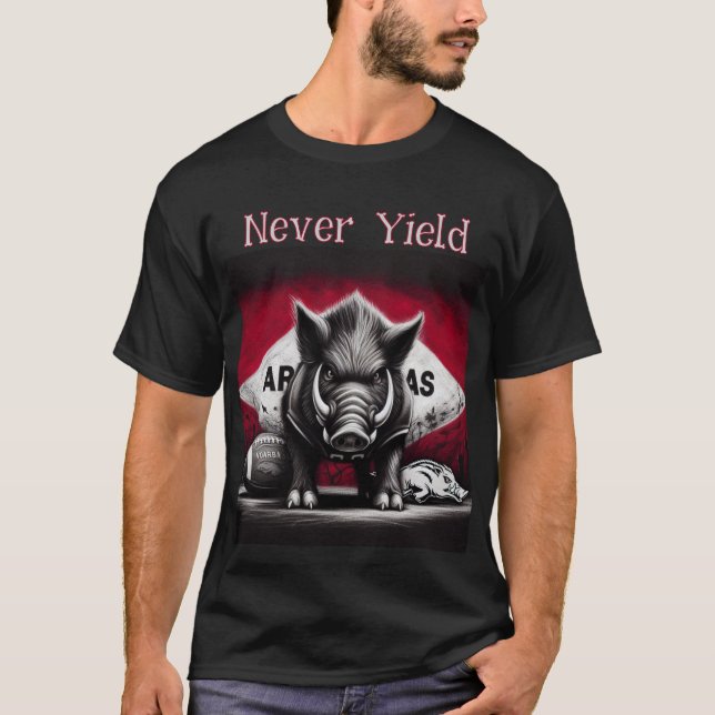 T-shirt Tee-shirt Never Yield Razorbacks (Devant)