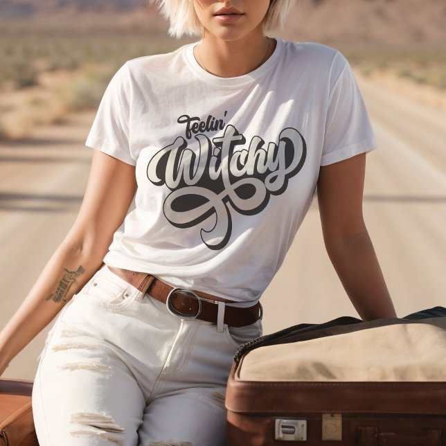 T-shirt Teelin' Witchy Retro Style Couleurs Personnalisées (Créateur téléchargé)