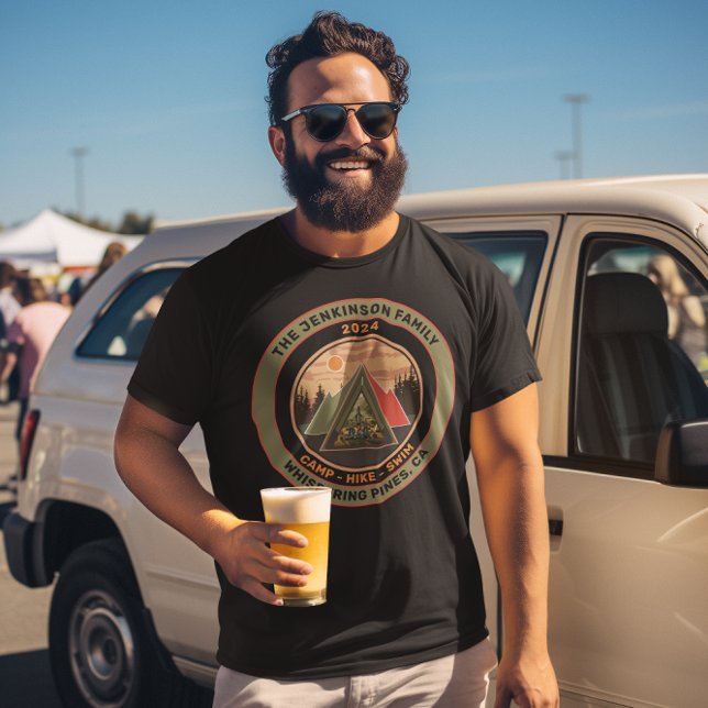 T-shirt Tente photo de voyage en famille personnalisée (camping t-shirt, family matching, camping, mountains, retro, matching t-shirts, camping trip, custom)