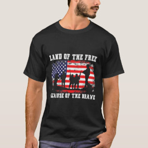 T-shirt Terre De La Liberté En Raison De La Brave Premium