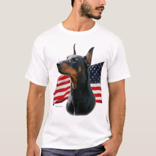 T-shirt Tête de Pinscher de dobermann avec le drapeau