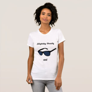 T-shirt Texte de devis légèrement ombragé et légèrement tr