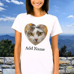 T-shirt Texte personnalisé de nom de photo<br><div class="desc">Téléchargez une photo, ajoutez du texte et créez facilement votre t-shirt photo personnalisé. Cliquez sur CUSTOMISER PLUS LOIN pour modifier la couleur du texte. Vous pouvez TRANSFÉRER ce DESIGN sur d'autres produits Zazzle et l'ajuster à la plupart des articles Zazzle. Les conceptions Studio standard sont faites dans des graphiques vectoriels...</div>