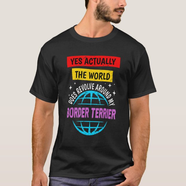 T-shirt The World Revolves Around My Great Pyrenees Dog (Devant)