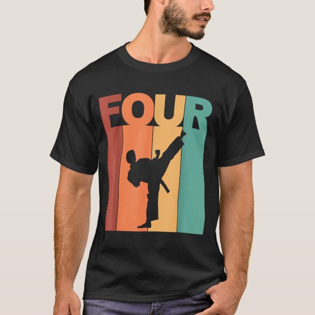 T-shirt Thème Karaté Taekwondo 4e Anniversaire 4 Ans (Devant)