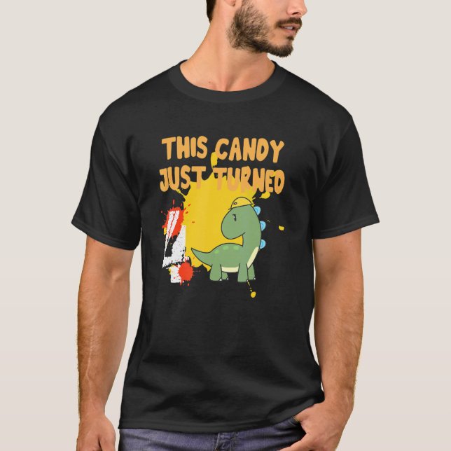 T-shirt This Candy Just Turned 4 Apparel (Devant)