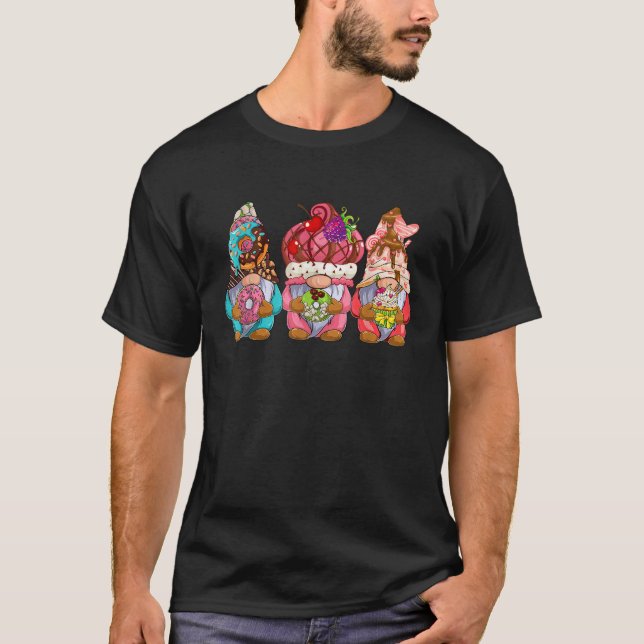 T-shirt Three Gnomes Holding Doughnuts Cupcakes Costume Ki (Devant)