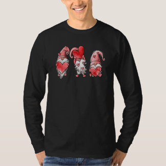 T-shirt Three Gnomes Holding Hearts Valentines Day