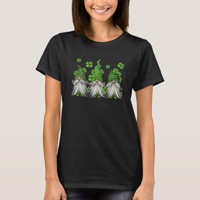 T-shirt Three Gnomes Holding Shamrock Leopard Plaid St Pat (Devant)