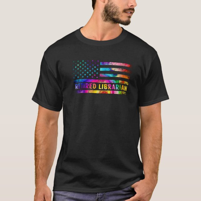 T-shirt Tie Dye Bibliothécaire Retraitée Avec Drapeau Amér (Devant)