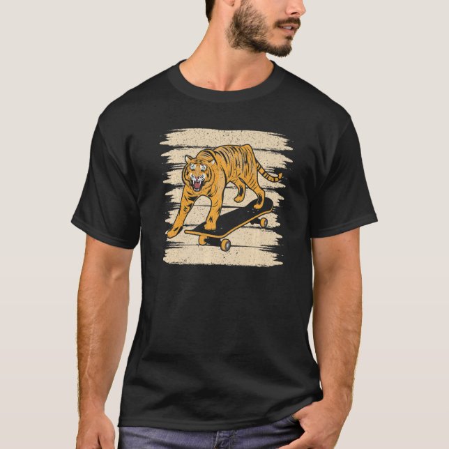 T-shirt Tiger Skateboard Wildlife Animal Zoo Zookeeper   (Devant)