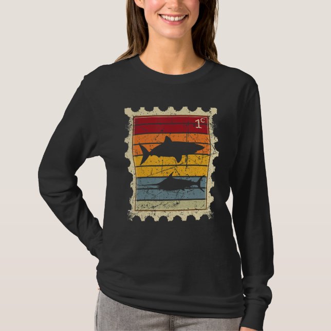 T-shirt Timbre-poste avec des requins au coucher du soleil (Devant)