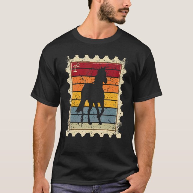 T-shirt Timbre-poste avec un cheval au coucher du soleil (Devant)