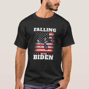 T-shirt Tomber Avec Biden Funny Joe Biden Vélo Tomber