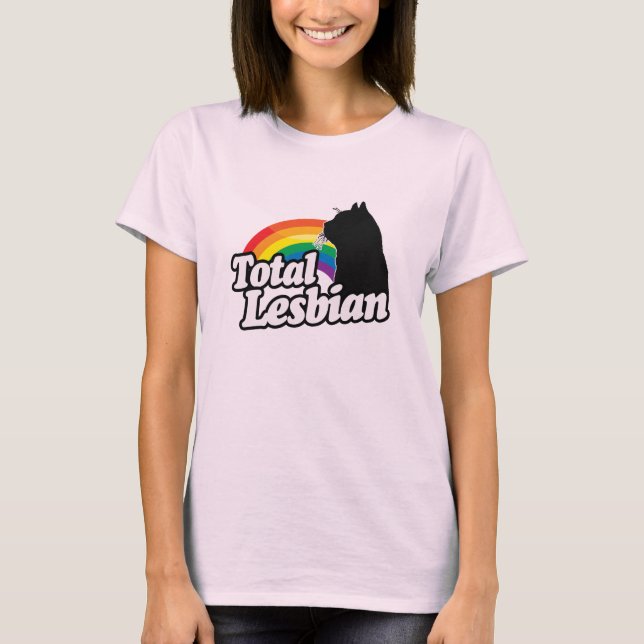 T-shirt TOTAL LESBIENNE CHAT -.png (Devant)