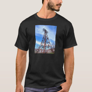 T-shirt Tour à haute tension avec des fils