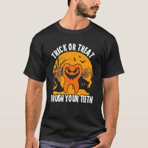 T-shirt Tour de friandises ou un sort brosser vos dents de