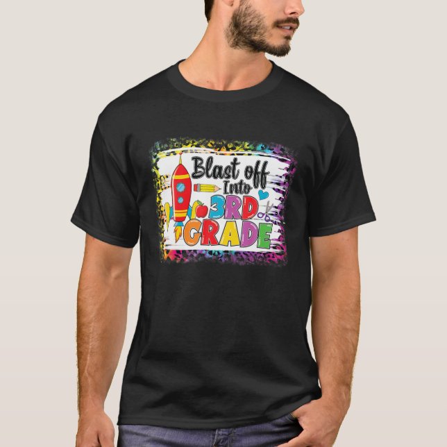 T-shirt Tourner Vers La Rocket De 3E Année Leopard Retour  (Devant)