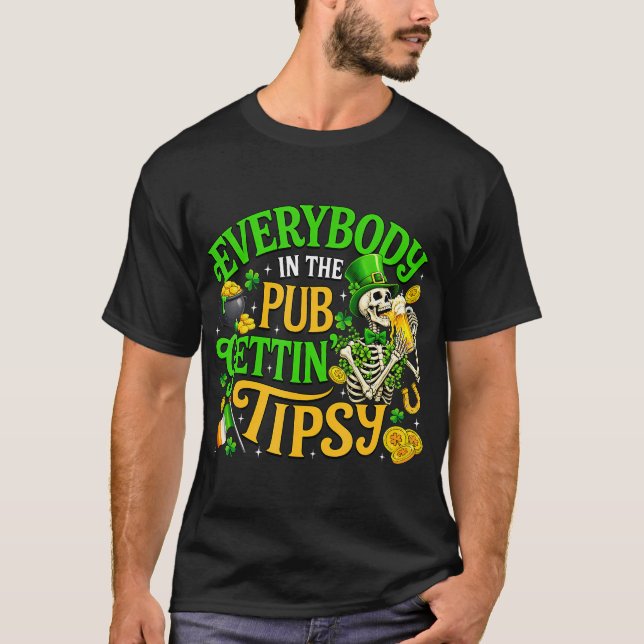 T-shirt Tout le monde au pub devient pompette St Patricks  (Devant)