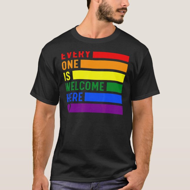 T-shirt Tout Le Monde Est Bienvenue Ici Rainbow Lgbtq Prid (Devant)