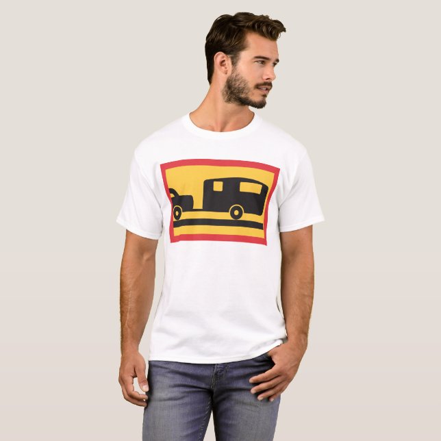 T-shirt Towing A Caravan (Devant entier)