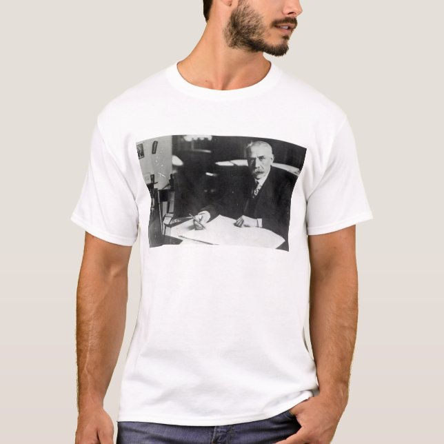 T-shirt Travail de monsieur Edward Elgar sur les scores un (Devant)