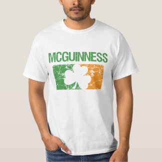 T-shirt Trèfle de nom de famille de Mcguinness