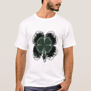 T-shirt trèfle de quatre feuilles. fumé