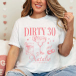 T-shirt Trente-trente 30e anniversaire fête Correspondance<br><div class="desc">Entrez dans vos années trente avec style et sass avec notre T-shirt personnalisé de la Soirée Trente Anniversaire ! Conçu pour rendre votre fête inoubliable, ce tee-shirt rose corail plein de vie crie "fête" plus fort que les bougies de votre gâteau. Que vous soyez la fille d'anniversaire vous-même ou que...</div>