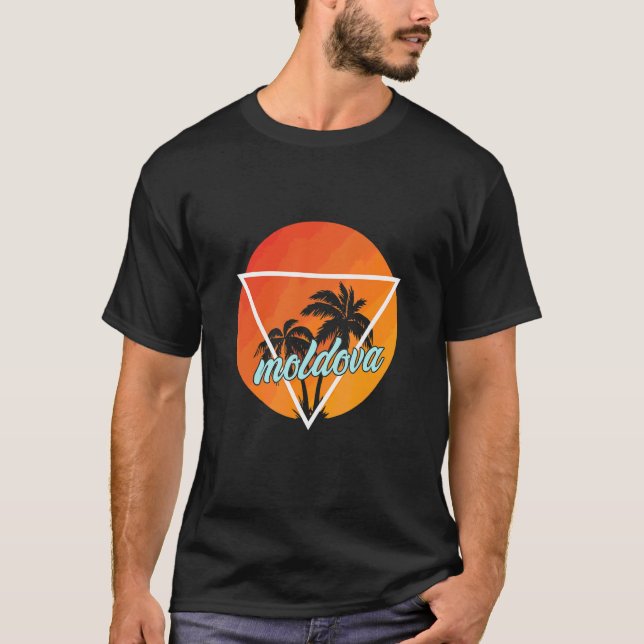T-shirt Triangle en forme de soleil de Moldavie avec palme (Devant)