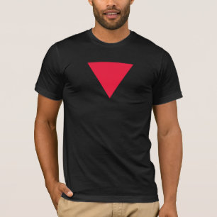 T-shirt triangle rouge inversé