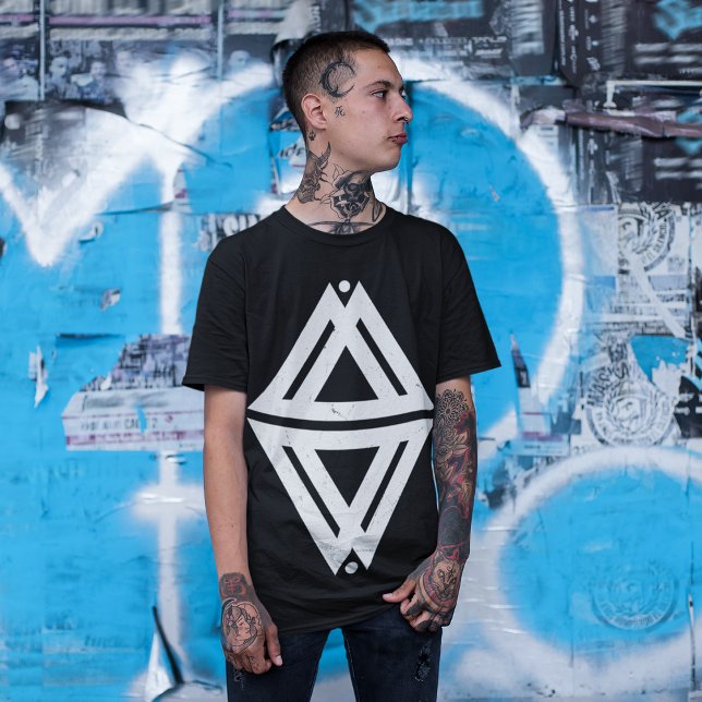 T-shirt Triangle Tribal Celtique (Créateur téléchargé)