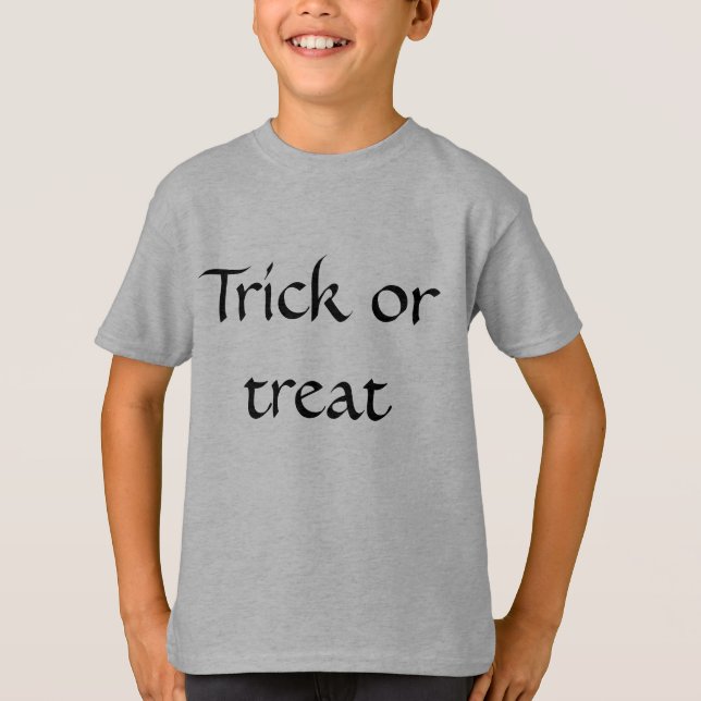 T-shirt tricher ou traiter la salutation Halloween (Devant)
