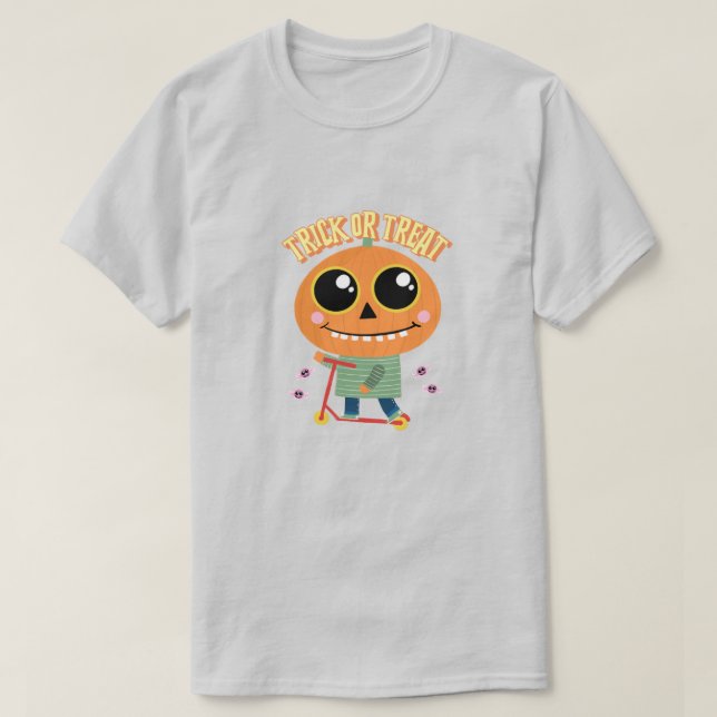 T-shirt Trick ou Treat Citrouille head kid sur scooter (Design devant)