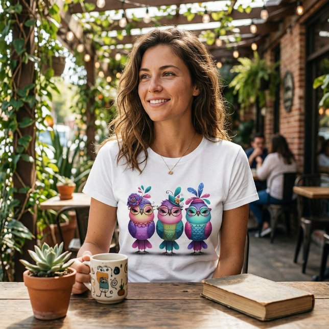 T-shirt Trio d'oiseaux colorés (Créateur téléchargé)