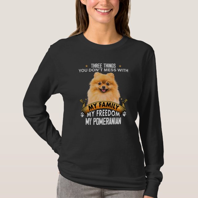T-shirt Trois choses que vous ne manquez pas avec le Chien (Devant)