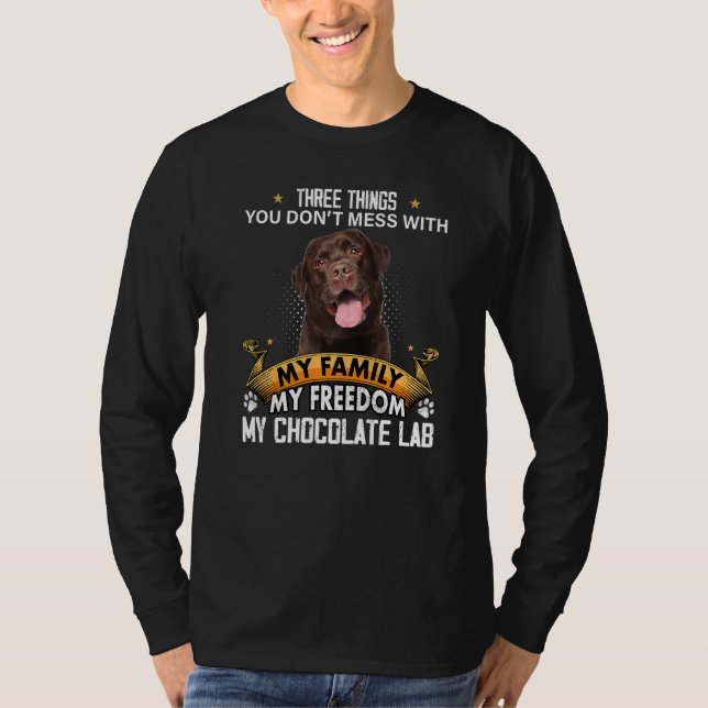 T-shirt Trois choses que vous ne manquez pas avec le chien (Devant)