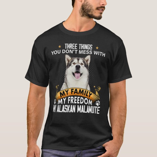 T-shirt Trois choses que vous ne manquez pas avec le malam (Devant)