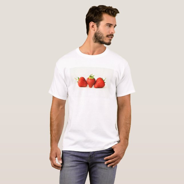 T-shirt Trois Fraises Sur White mccna (Devant entier)