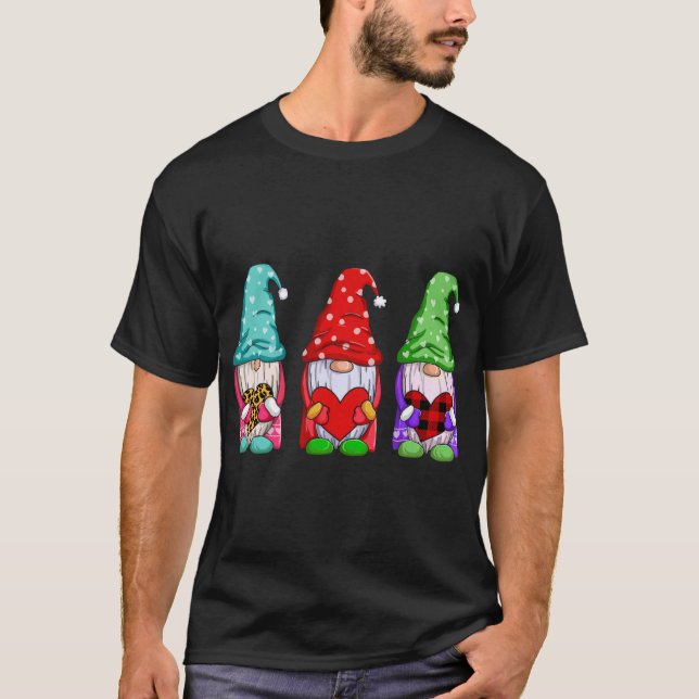 T-shirt Trois Gnomes tenant le coeur Plaid Leopard Valenti (Devant)