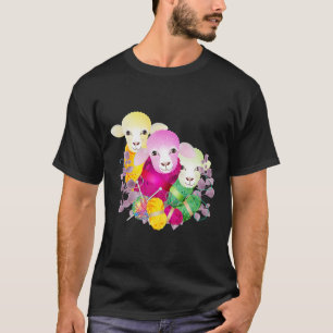 T-shirt Trois moutons colorés avec la laine et l'aiguille 