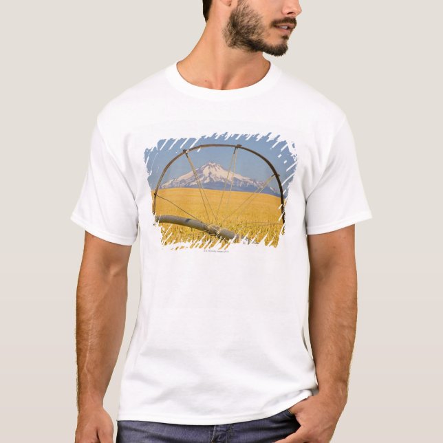 T-shirt Tuyau d'irrigation dans le domaine (Devant)