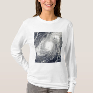 T-shirt Typhon Nida au sud-sud-ouest d'Iwo Jima