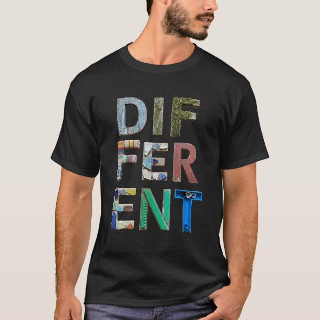T-SHIRT TYPOGRAPHIE D'ART EN MÉDIAS MIXTES DIFFÉRENTS (Devant)