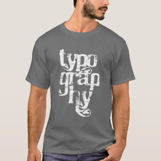 T-shirt Typographie Serif